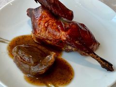 品臻松露干鲍脆皮乳鸽-海味观(老西门店)