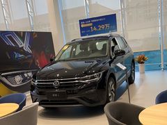 -上海冠松上汽大众4S店