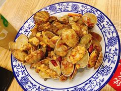 -江城燕子大排档(江汉路步行街店)