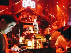 -808 LiveHouse