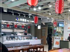 -梅龙镇广场