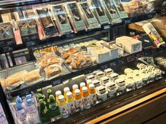 -星巴克(广州南站A18检票口楼上)