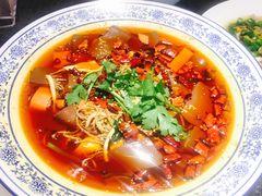 -万重锦·人文川菜馆(骡马市店)