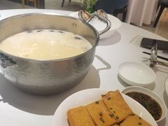 -红雀围·海鲜火锅(陆家嘴中心店)