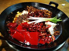 -周幺妹重庆老火锅(银泰城总店)