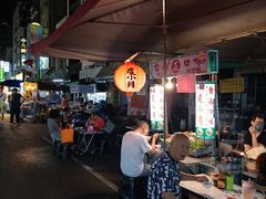 -六合夜市
