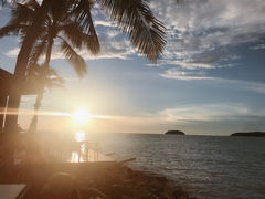 -Sunset Bar(丹绒亚路香格里拉店)
