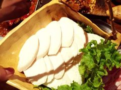 -老牌坊云南鱼豆花火锅(嵩山店)