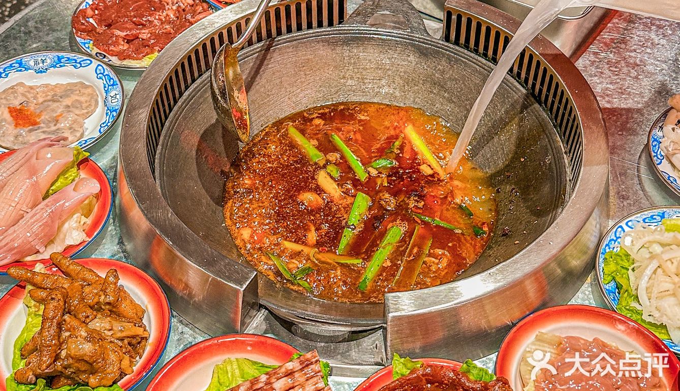 终于吃到现炒的地摊火锅‼️菜品低至1.9r