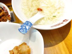 -呷佬·长沙手工米粉(金沙江路店)