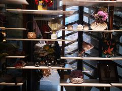 -新华里咖啡书吧(新华书店小寨店)