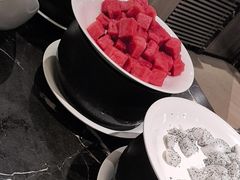 -广州万富希尔顿酒店·感趣自助餐厅·金秋蟹宴生蚝海鲜刺身