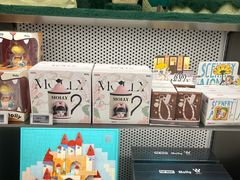 -泡泡玛特POPMART(黄岛新城吾悦店)