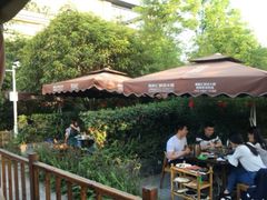 -二荆条·蜀鲜汇城市森林火锅