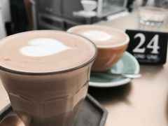 -UNI UNI(环亚凯瑟琳店)