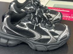 -爱革·洗衣改衣·洗鞋修鞋·洗包修包·奢侈品护理(缤谷广场店)