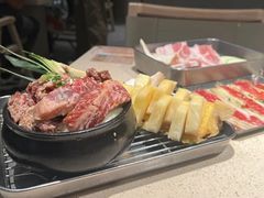 -蚂蚁洞·烤肉大营地(上海静安大悦城店)