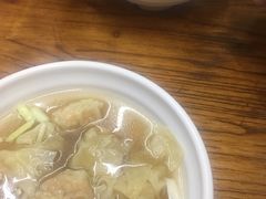 -小梁哥云吞面(黄贝岭店)