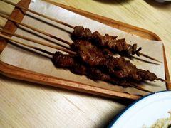烤羊肉串-关东小磨东北菜(上海长风大悦城店)