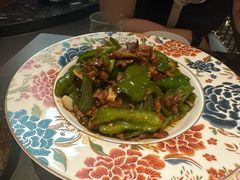 辣椒炒壹号土猪肉-芙蓉十九·新湘菜