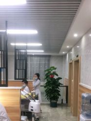 -痘院士专业祛痘皮肤管理