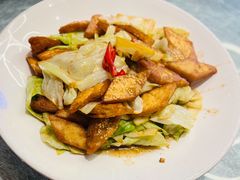 -俭寨大盘鸡·手抓肉·烧烤新疆菜(乌苏路店)