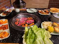 -釜御山海鲜烤肉火锅自助(新城市中心店)