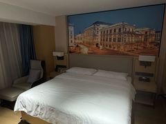 -维也纳国际酒店·重庆交通大学六公里轻轨站店