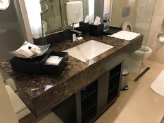 -青岛海尔洲际酒店