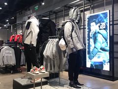 -adidas(滔搏朝阳大悦城店)
