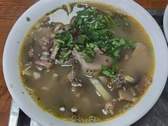 -春雨羊汤店(广开四马路总店)