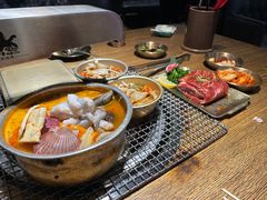 -鑫釜山海鲜烧烤(鑫丰国际店)