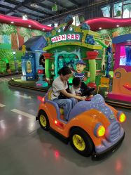-维佳童话镇演出现场(徐东店)