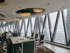 -广州塔卢特斯法国旋转餐厅