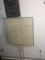 -V8潮牌·接发烫染连锁