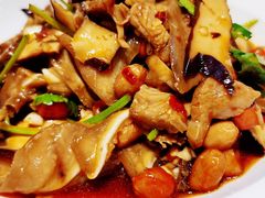 -费大厨辣椒炒肉(黄兴中心广场店)