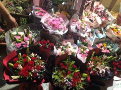 -万卉源鲜花店(百尚生活广场店)