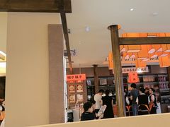 -阿瓦山寨·湘菜现炒·剁椒鱼头王(咸阳总店)
