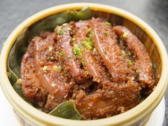 -鱼鲜饭香·招牌汽锅剁椒鱼头王