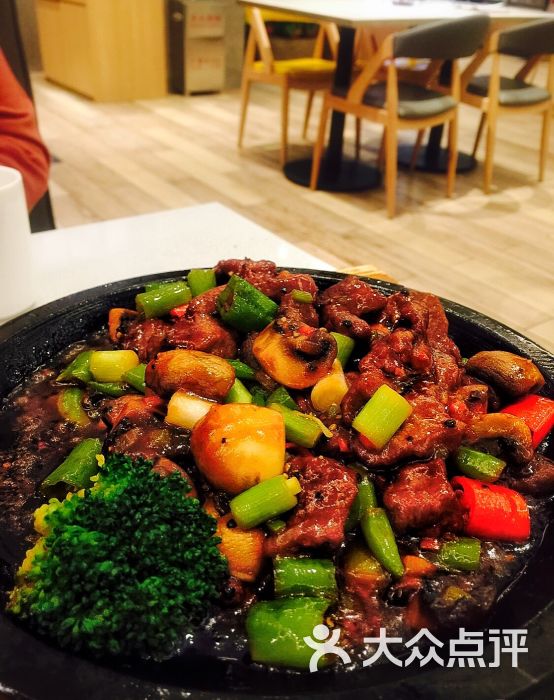 鹿港小镇(华润万象汇店)-石锅蘑菇牛仔粒图片-密云区美食-大众点评网