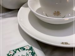 -香港百合居(LCM置汇旭辉广场店)