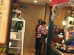 -玛格萝妮比萨屋(陆家浜路店)