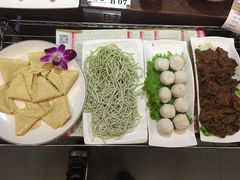 -重庆德庄火锅(体育中心店)