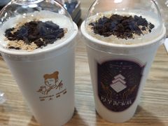 -沪上阿姨鲜果茶(世茂广场宽厚里店)