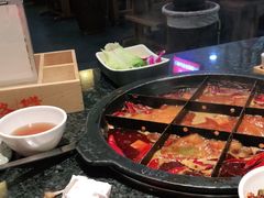 -井格重庆火锅(临平银泰城店)