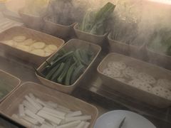 -来龍儿鲜切牛肉自助老火锅