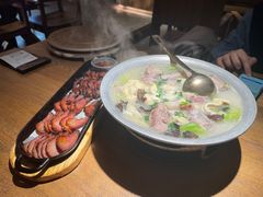 -蜜桃餐厅·伴山(湖滨商业街店)