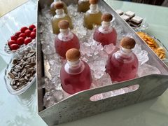 -思念果岭湖畔花房餐厅