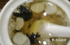 Bamboo Bee and Ginseng Stewed Meat Broth