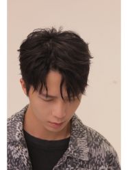-一家只做男发烫染的店
